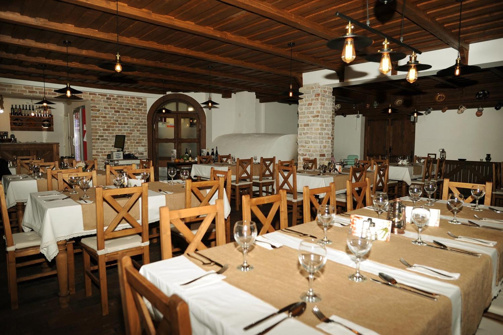 Bed and Breakfast Pilisi Lovas Major, Dorog Exterior foto